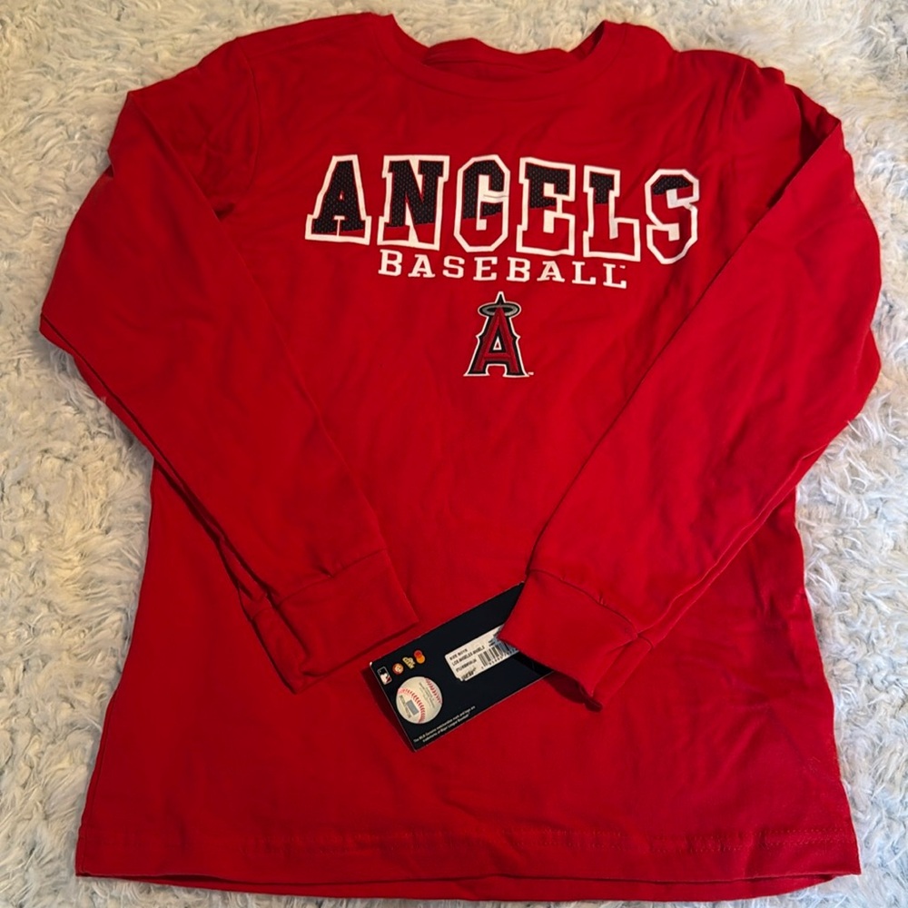 Kids long sleeve graphic